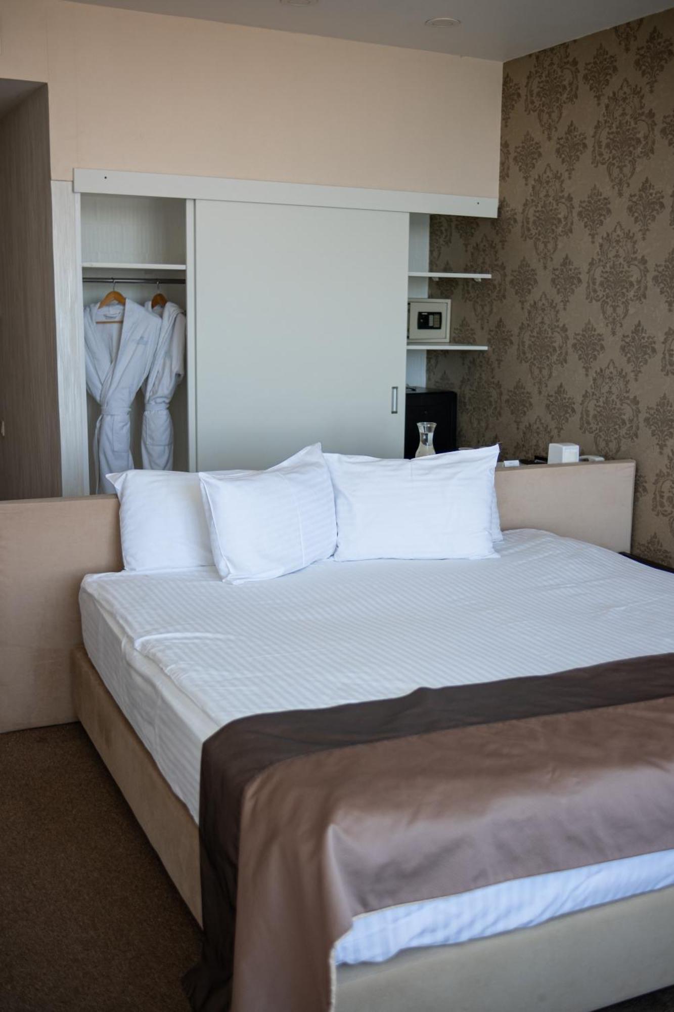 Boutique Hotel Portofino Odessa Buitenkant foto